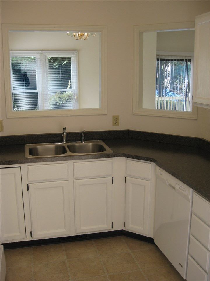 8 Applewood Sq, Durham, NC 27713
