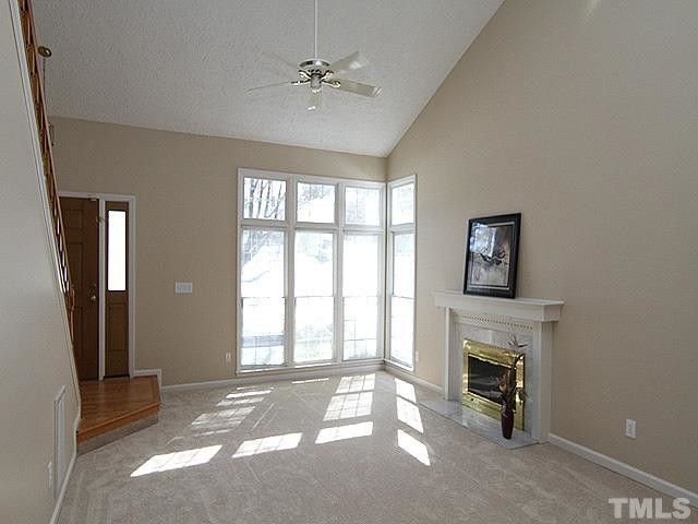 8 Arborfield Ln, Durham, NC 27713