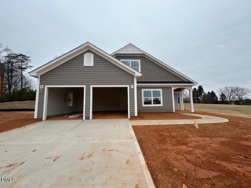 8 Bee Balm Ct, Youngsville, NC 27596