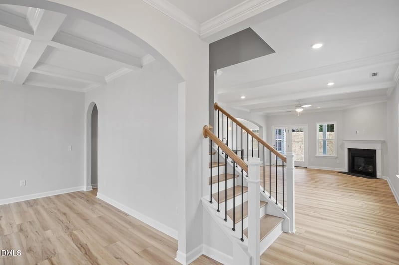 8 Bee Balm Ct, Youngsville, NC 27596