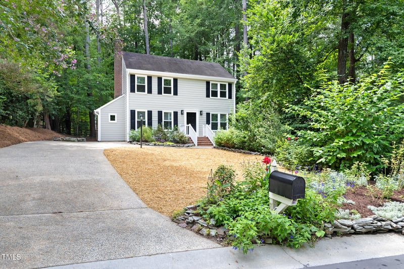 8 Briarfield Ct, Durham, NC 27713