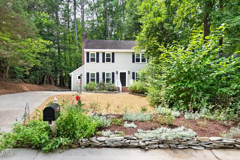 8 Briarfield Ct, Durham, NC 27713