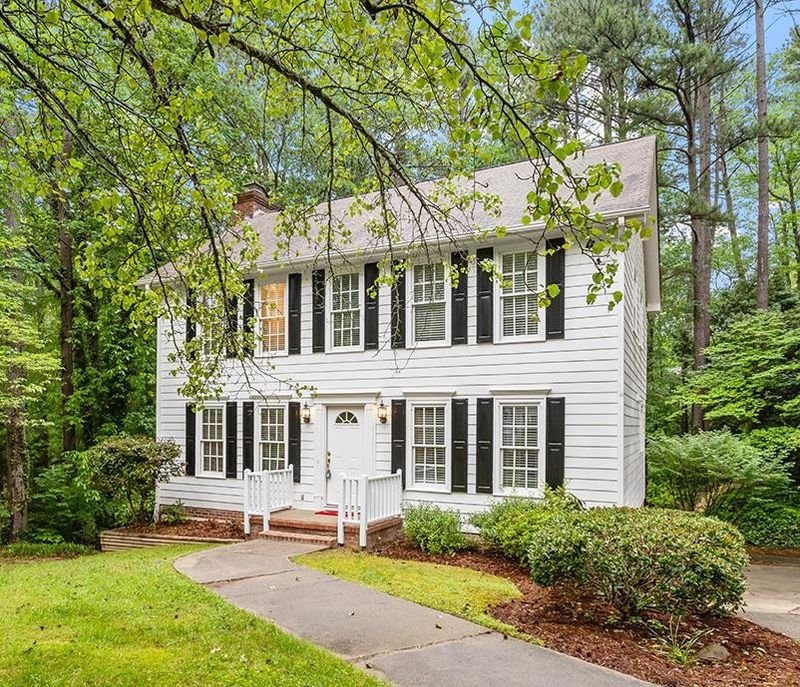 8 W Bridlewood Trl, Durham, NC 27713