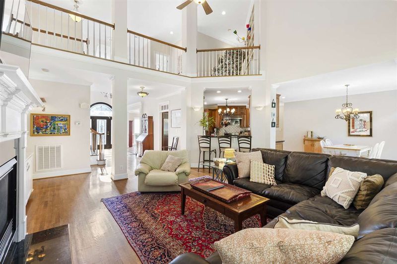 8 Brookside Pl, Durham, NC 27705