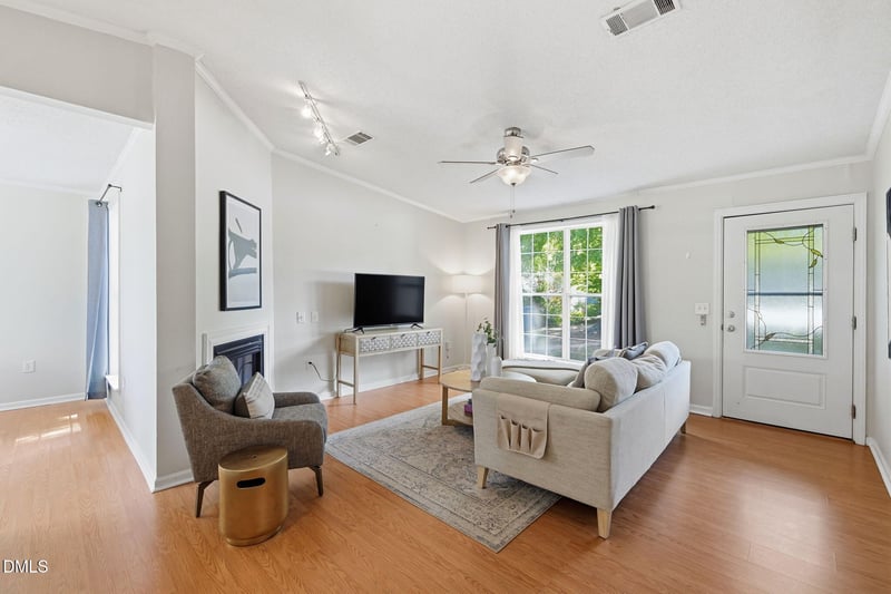 8 Byerly Ct, Durham, NC 27713