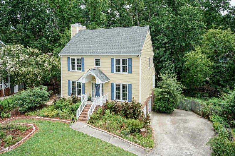 8 Cedar Hill Dr, Durham, NC 27713