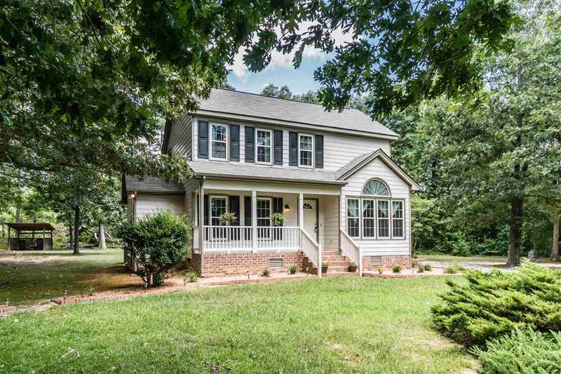 8 Chase Dr, Selma, NC 27576