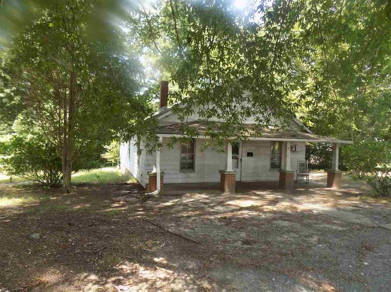 8 S Cheatham St, Franklinton, NC 27525