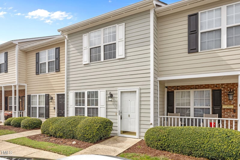 8 Cheltenham Dr, Clayton, NC 27520