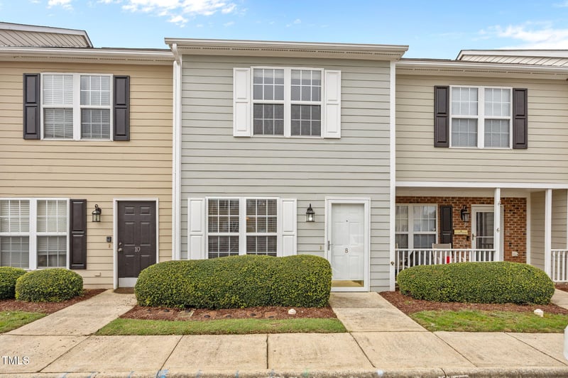 8 Cheltenham Dr, Clayton, NC 27520