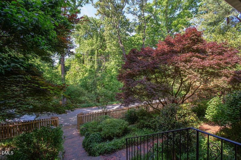 8 Cobb Ter, Chapel Hill, NC 27514