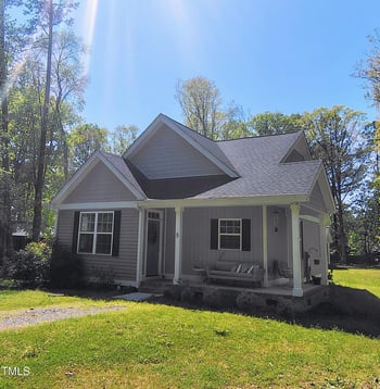 8 Elaine Cir, Durham, NC 27703