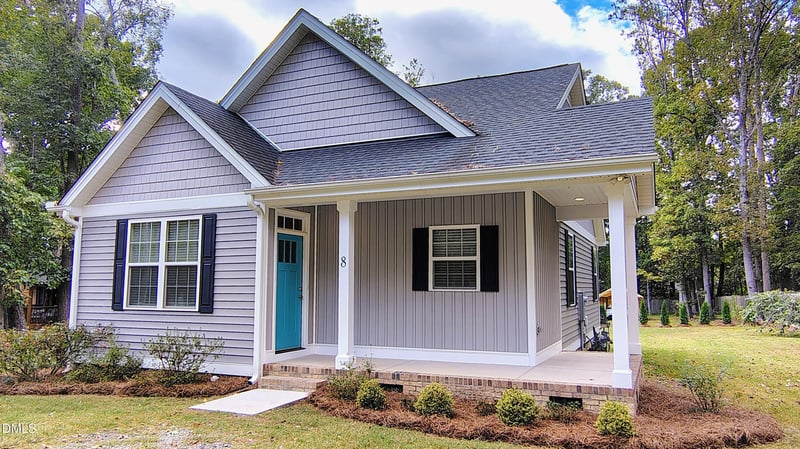 8 Elaine Cir, Durham, NC 27703
