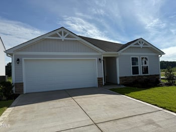 8 Emily Gardens Dr, Selma, NC 27576