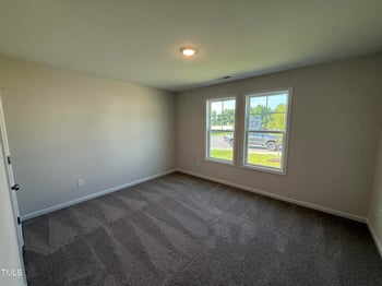 8 Emily Gardens Dr, Selma, NC 27576