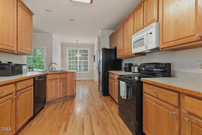 8 Hawks Spiral Way, Pittsboro, NC 27312
