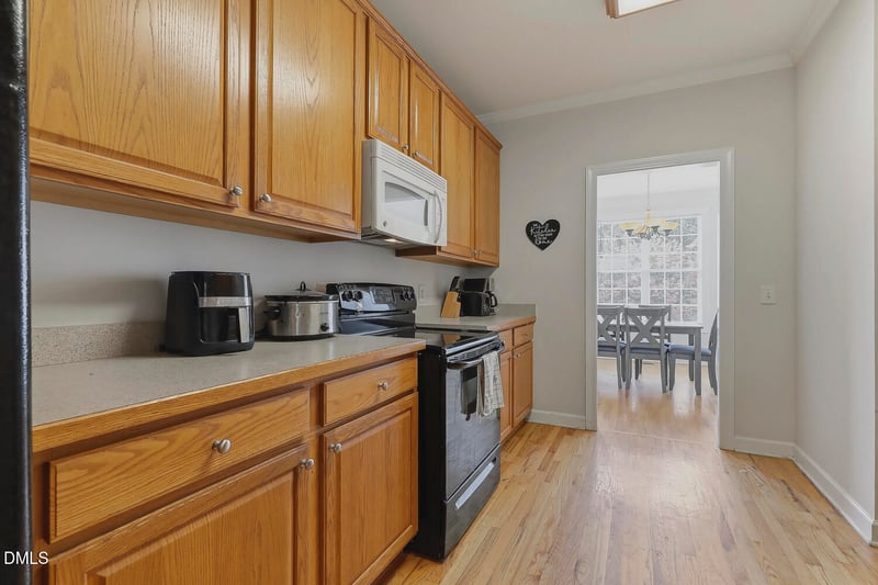 8 Hawks Spiral Way, Pittsboro, NC 27312