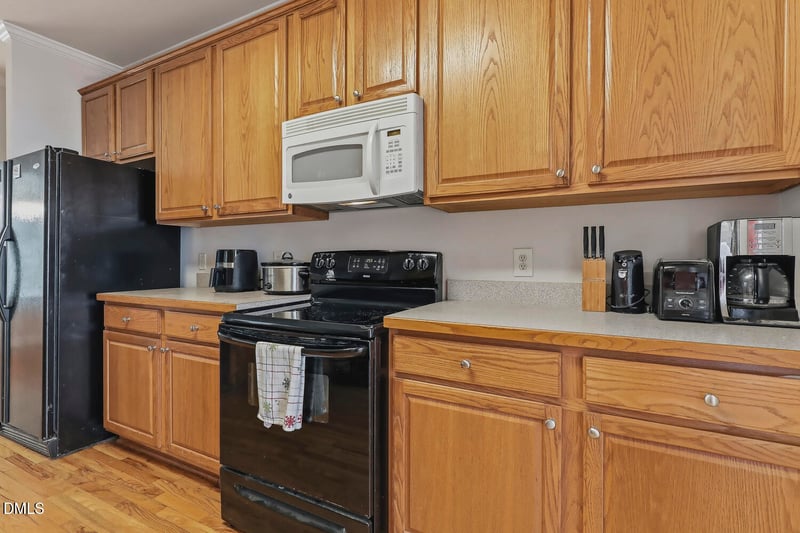 8 Hawks Spiral Way, Pittsboro, NC 27312