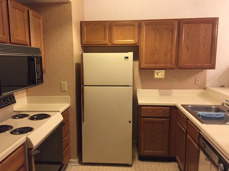 8 Justin Ct, Durham, NC 27705