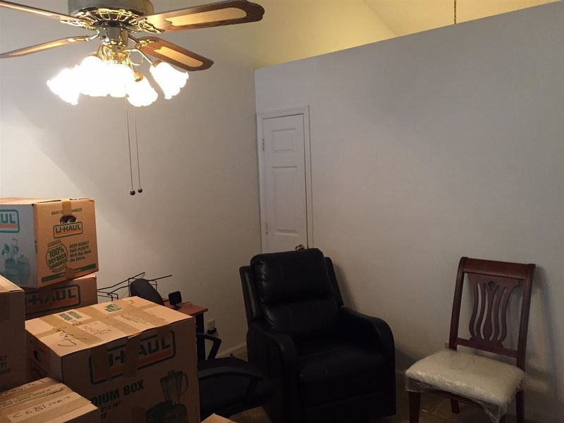 8 Justin Ct, Durham, NC 27705