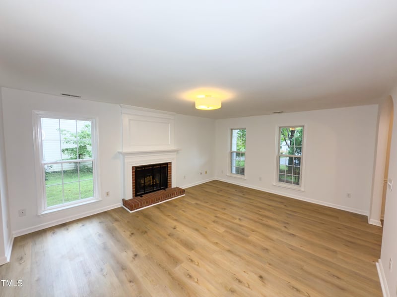 8 Kilbreth Ave, Durham, NC 27713