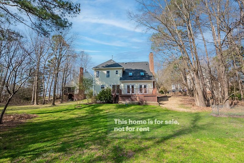 8 Kings Grant Ct, Durham, NC 27703