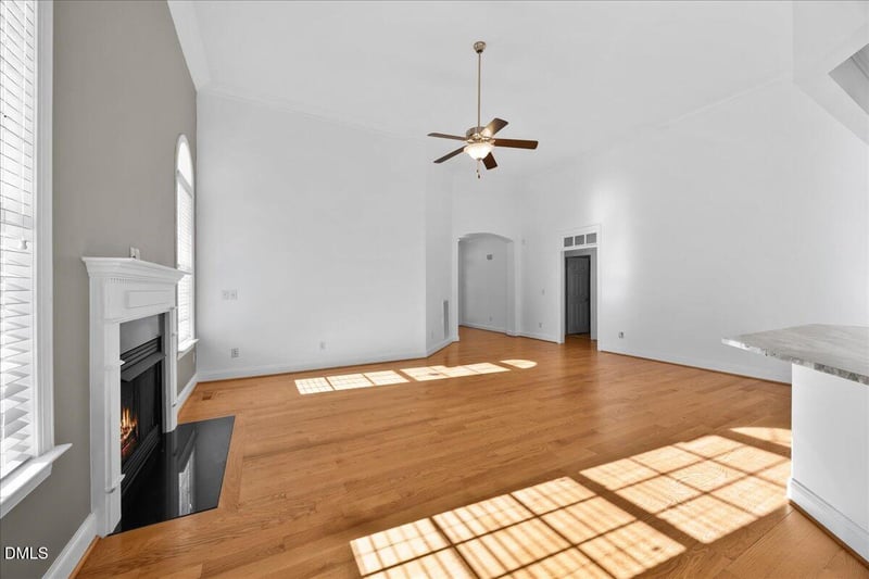 8 Larkspur Ct, Youngsville, NC 27596