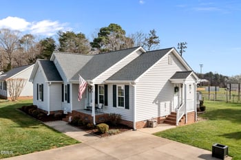 8 Lea Ln, Mebane, NC 27302