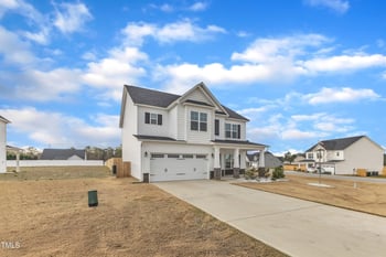 8 Looping Horse Cir, Angier, NC 27501