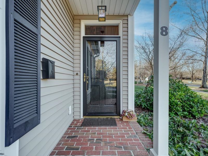 8 E Madison Ct, Pittsboro, NC 27312