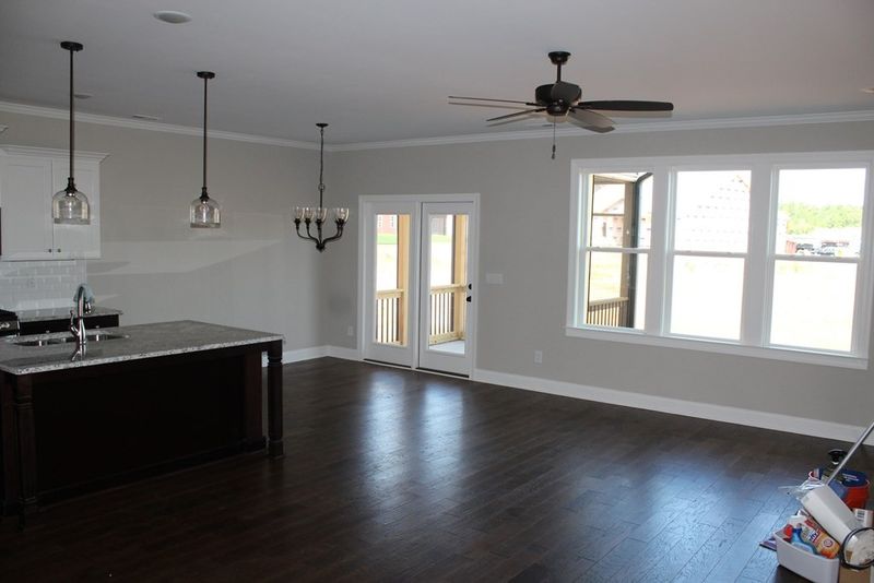 8 Meadowrue Ln, Youngsville, NC 27596