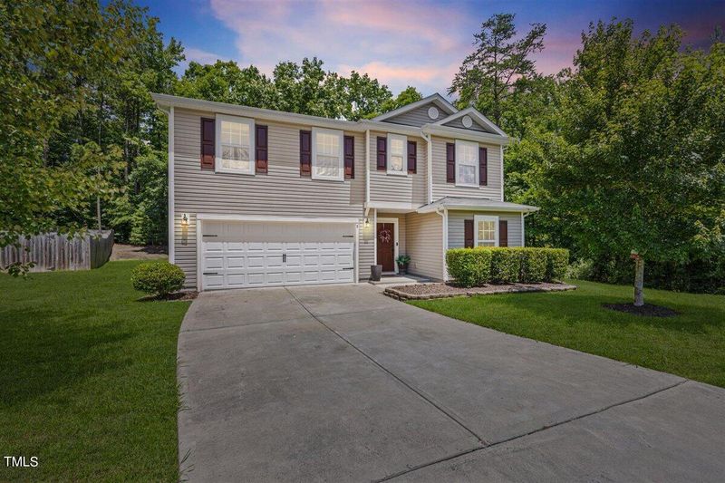 8 Mint Hill Ct, Durham, NC 27703