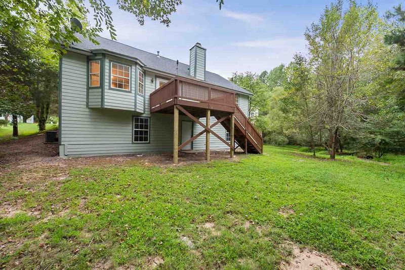8 Moonlight Ct, Durham, NC 27703