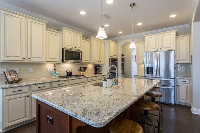 8 Morningside Dr, Durham, NC 27713