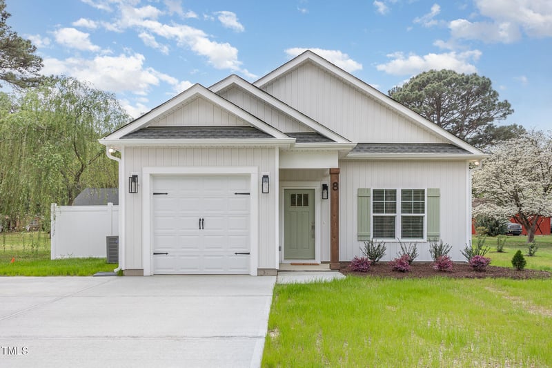8 Nottingham Pl, Smithfield, NC 27577