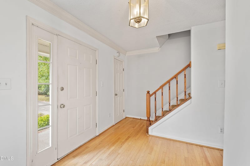 8 Nutmeg Ct, Durham, NC 27713
