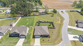 8 Pal Ct, Benson, NC 27504