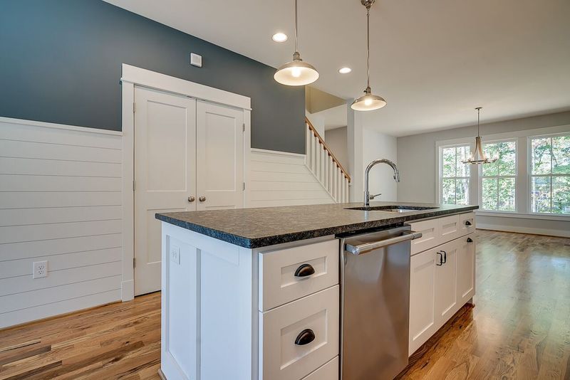 8 Premier Ct, Durham, NC 27713