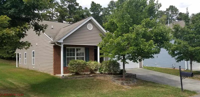8 Red Sunset Ln, Durham, NC 27703