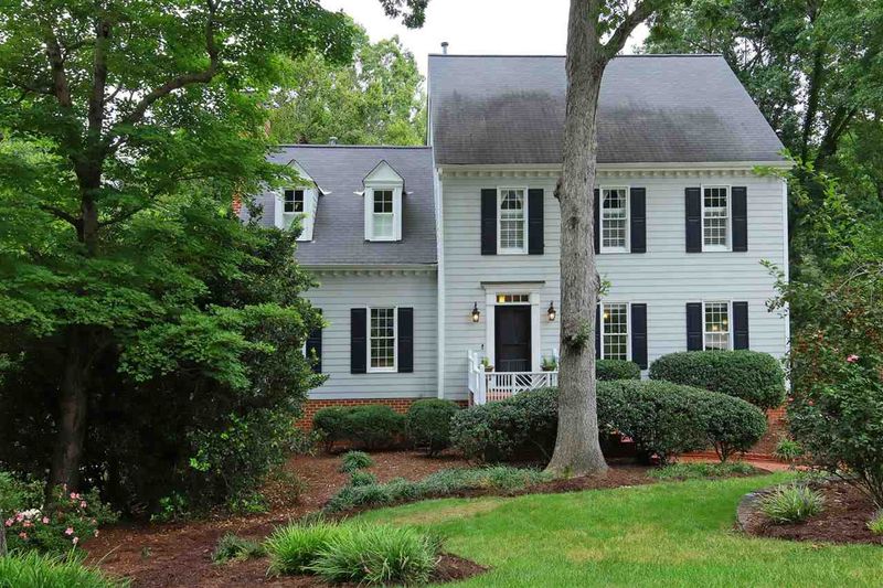 8 Sanderling Ct, Durham, NC 27713