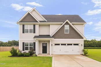 8 Sanford Ln, Dunn, NC 28334