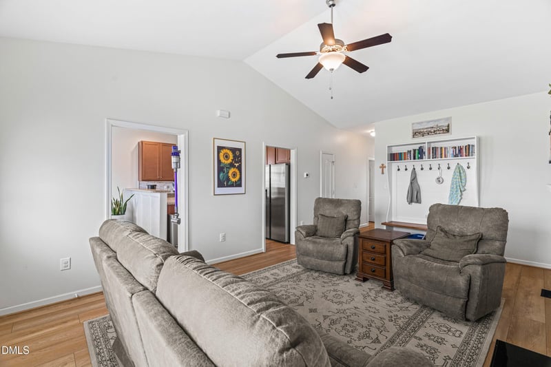 8 Scooter Cir, Four Oaks, NC 27524
