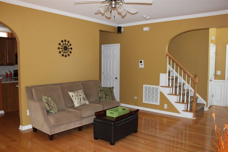 8 Silverbell Ct, Durham, NC 27713