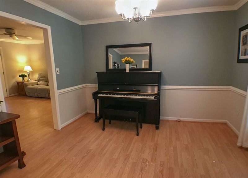 8 Steeple Chase Ct, Durham, NC 27713