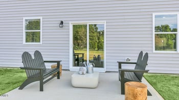 8 Tiger Eye Dr, Clayton, NC 27520