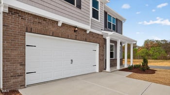 8 Tiger Eye Dr, Clayton, NC 27520