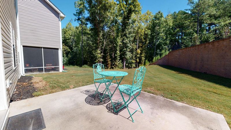 80 Ashview Dr, Clayton, NC 27527