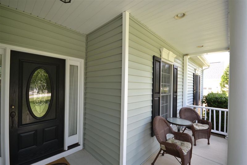 80 Falling Leaf Dr, Youngsville, NC 27596