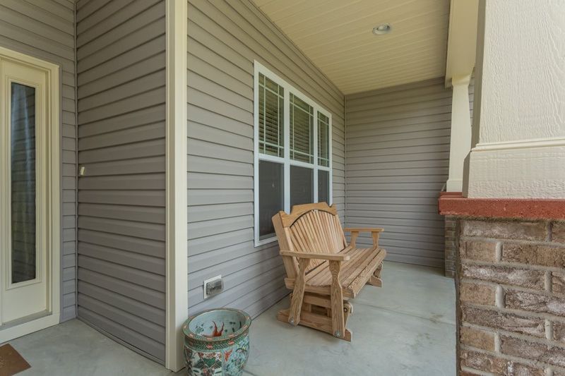 80 Hackberry Dr E, Youngsville, NC 27596