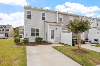 80 Liam St, Clayton, NC 27520